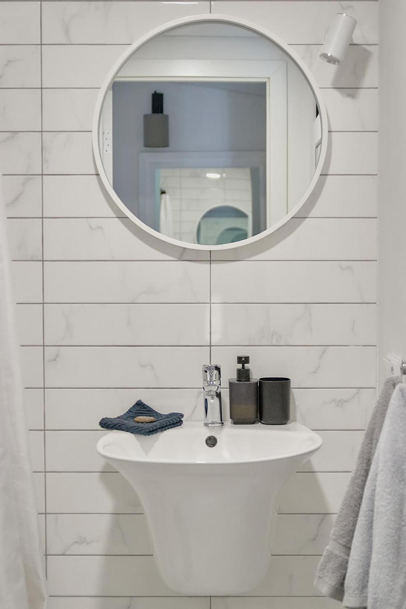 White Door Apartments Heart Of Odessa 4 Экстерьер фото