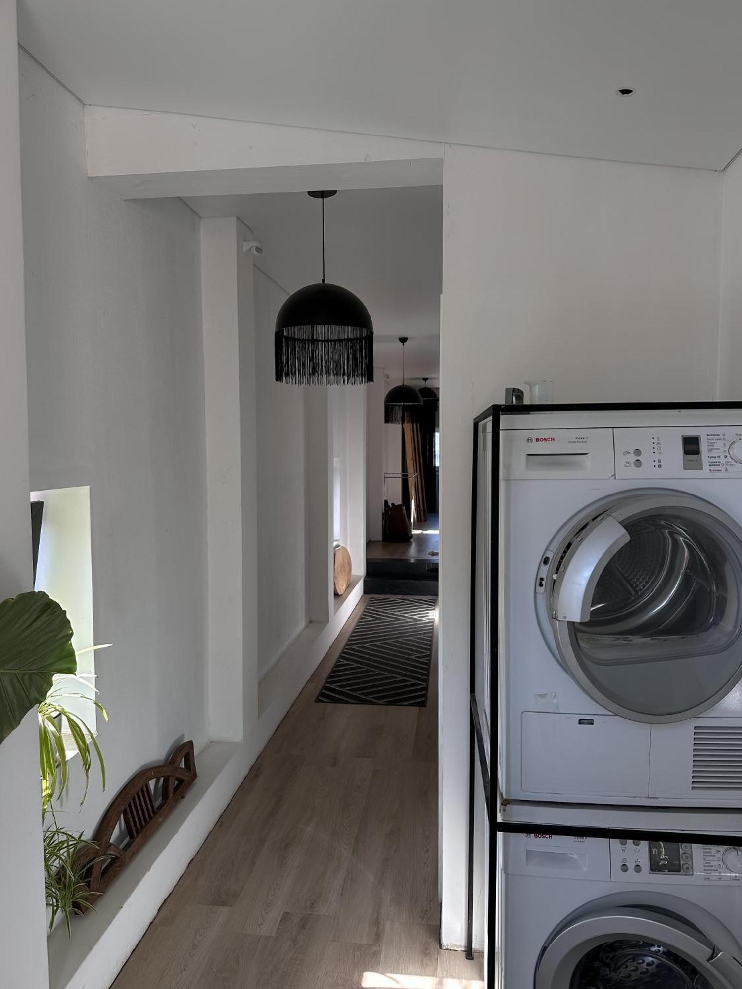 White Door Apartments Heart Of Odessa 4 Экстерьер фото